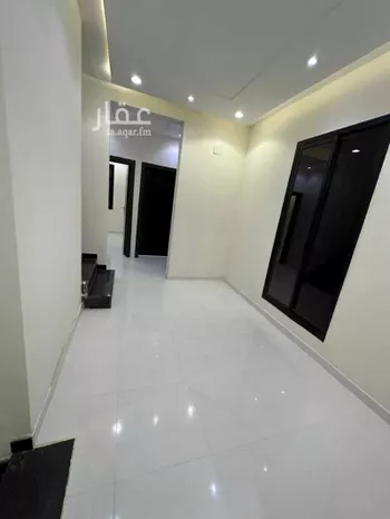 فيلا للبيع في شارع جبل العين, حي ظهرة لبن, مدينة الرياض, منطقة الرياض صورة 2