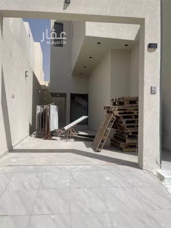فيلا للبيع في شارع محمد بن اسماعيل الصنعاني, حي واسط, بريدة صورة 3