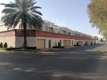 فيلا للإيجار في شارع عائشة, حي الروضة, مدينة جدة, منطقة مكة المكرمة