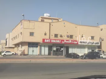 عمارة للبيع في شارع الطائف, حي ظهرة لبن, مدينة الرياض, منطقة الرياض