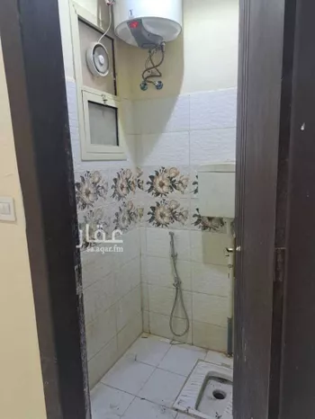 عمارة للإيجار في شارع السلطان قابوس بن سعيد, حي المعيزيلة, مدينة الرياض, منطقة الرياض صورة 5