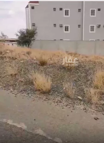 أرض للبيع في شارع رضي الدين ابن ظهيرة القرشي ، آل بالفلاح ، منطقة عسير