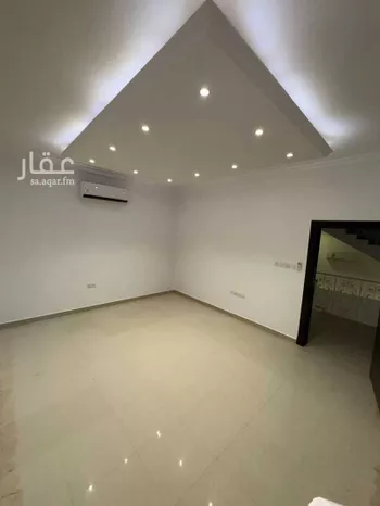فيلا للإيجار في شارع الجيشي, حي النفل, مدينة الرياض, منطقة الرياض صورة 2