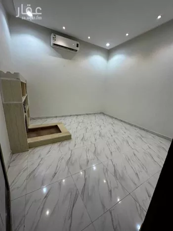 فيلا للإيجار في شارع روضة الفرس, حي العريجاء الأوسط, مدينة الرياض, منطقة الرياض صورة 3