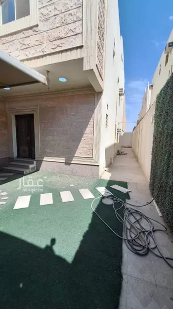 فيلا للبيع في شارع عبدالله ابن الخطاب, حي ضاحية الملك فهد, مدينة الدمام, المنطقة الشرقية