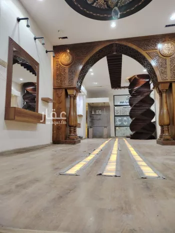 محل للإيجار في شارع طريق صلاح الدين الايوبي, حي شوران, مدينة المدينه المنوره, منطقة المدينة المنورة صورة 2