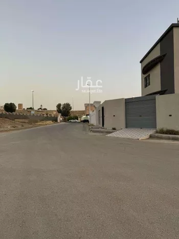 فيلا للإيجار في شارع الملك سعود بن عبدالعزيز, حي الصالحية, مدينة عنيزه, منطقة القصيم صورة 2