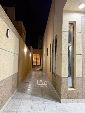 فيلا للبيع في شارع رقم 155, حي الندوة, مدينة الرياض, منطقة الرياض صورة 3