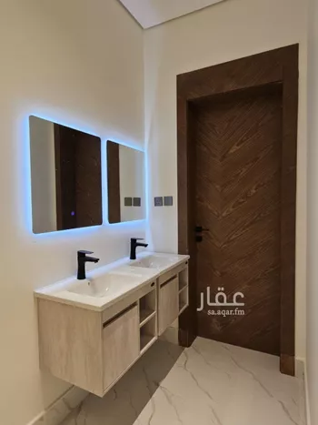 فيلا للبيع في شارع علي بن هبة الله, حي المهدية, مدينة الرياض, منطقة الرياض صورة 3