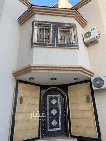 فيلا للبيع في شارع محمد حسن ابراهيم عسيري, حي الروضة, مدينة ابها, منطقة عسير صورة 3