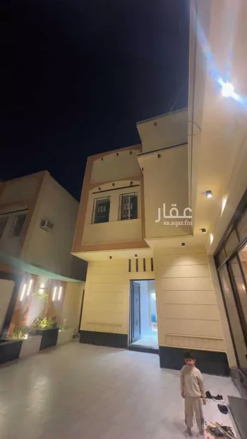 فيلا للبيع في شارع محمد بن عبدالرحمن ريس, حي الرمال, الرياض