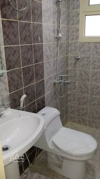 عمارة للإيجار في شارع حبيب ابن اساف الانصاري, حي العويمرية, مدينة الاحساء, المنطقة الشرقية صورة 3
