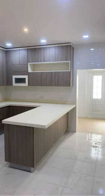 فيلا للإيجار في شارع اسد بن كريز القسري, حي العزيزية الثاني, مدينة الاحساء, المنطقة الشرقية صورة 2