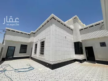 دور للبيع في شارع عمار بن ياسر, حي النايفية, مدينة حفر الباطن, المنطقة الشرقية صورة 2