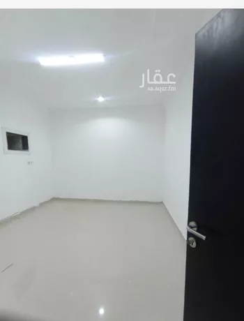 عمارة للإيجار في شارع المروج 398, حي المروج, مدينة حفر الباطن, المنطقة الشرقية صورة 2