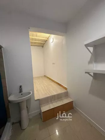 غرفة للإيجار في شارع الغريسة, حي الربيع, مدينة الرياض, منطقة الرياض صورة 2