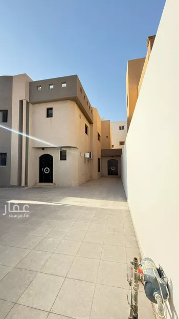فيلا للبيع في شارع صالح إبراهيم المحميد, حي الصفاء, مدينة البكيريه, منطقة القصيم صورة 3