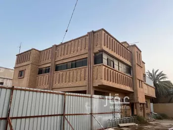 فيلا للبيع في شارع عبدالله بن النعمان, حي الشفاء, مدينة عنيزه, منطقة القصيم