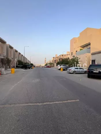 فيلا للبيع في شارع أحمد بن محمد الشعبي, حي النرجس, مدينة الرياض, منطقة الرياض صورة 2