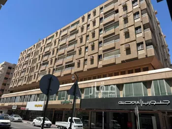 عمارة للبيع في شارع الامير ناصر ابن عبدالعزيز, حي الخبرالشمالية, مدينة الخبر, المنطقة الشرقية صورة 2