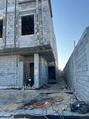 عمارة للبيع في شارع المنتور, حي الصواري, مدينة الخبر, المنطقة الشرقية صورة 2