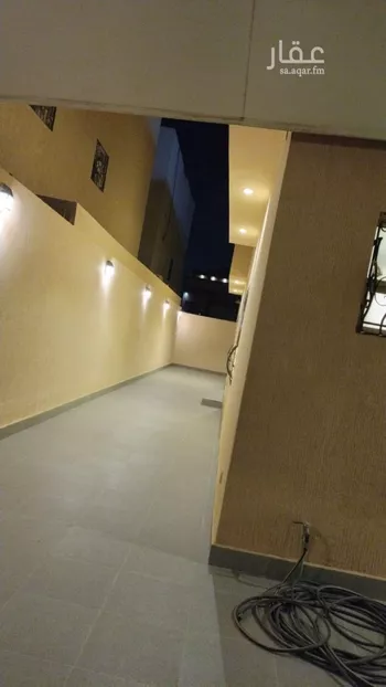 فيلا للإيجار في شارع الغريراء, حي الربيع, مدينة الرياض, منطقة الرياض صورة 2