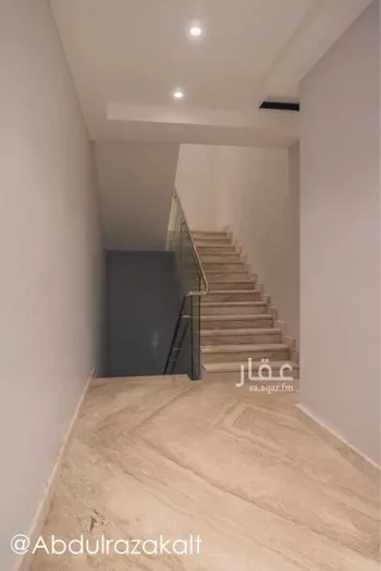 فيلا للإيجار في شارع رقم, حي الندى, الرياض صورة 2