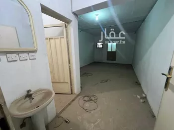 مكتب تجاري للإيجار في شارع أحمد الكاتب, حي السلي, مدينة الرياض, منطقة الرياض