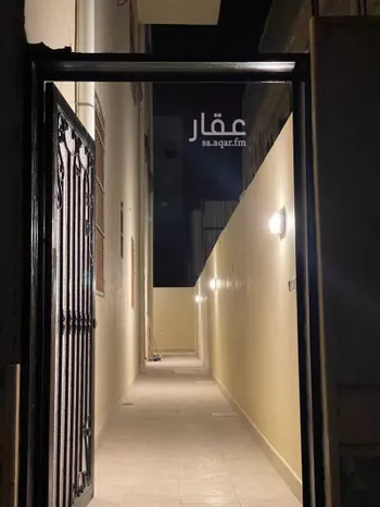 مستودع للإيجار في شارع شارع عائذ بن عمرو, حي المروج, مدينة ابها, منطقة عسير صورة 2