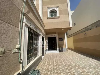 فيلا للبيع في شارع رقم 343, حي ظهرة لبن, مدينة الرياض, منطقة الرياض صورة 2