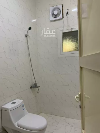 عمارة للإيجار في شارع السادس عشر, حي مدينة العمال, مدينة الخبر, المنطقة الشرقية صورة 4