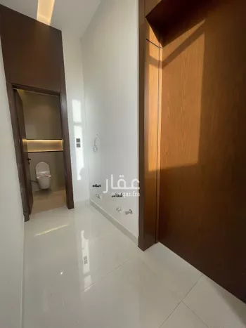 فيلا للبيع في شارع أحمد بن عبداللطيف السنبسي ، حي المهدية ، الرياض ، منطقة الرياض صورة 4