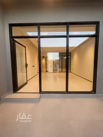 فيلا للبيع في شارع زيد بن عاصم بن عمرو بن عوف ، حي النرجس ، الرياض ، منطقة الرياض صورة 3