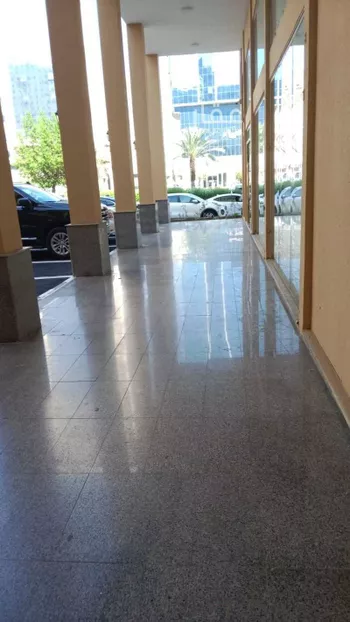 محل للإيجار في شارع طريق المسجد الحرام, حي العزيزية, مدينة مكه المكرمه, منطقة مكة المكرمة