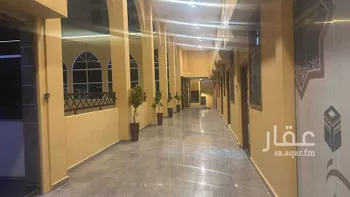 محل للإيجار في شارع طريق المسجد الحرام, حي العزيزية, مدينة مكه المكرمه, منطقة مكة المكرمة صورة 3