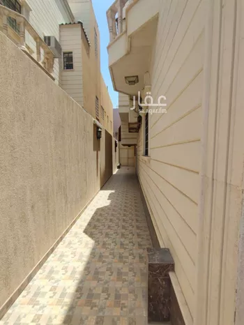 فيلا للبيع في شارع أبي التمام البغدادي, حي الملك فهد, مدينة الرياض, منطقة الرياض صورة 3