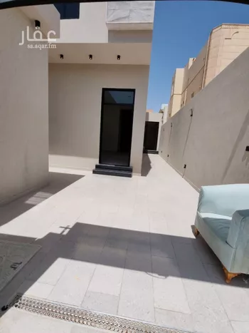 دور للبيع في شارع عبدالله الأنصاري, حي الخليج, مدينة الرياض, منطقة الرياض