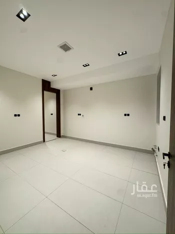 دور للبيع في شارع سلمة بن سلامة, حي الخليج, مدينة الرياض, منطقة الرياض صورة 4