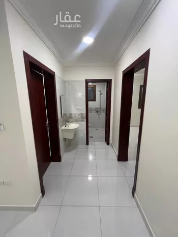 عمارة للإيجار في شارع الروند, حي المنتزة, مدينة الدمام, المنطقة الشرقية صورة 3