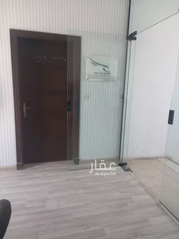 مكتب تجاري للإيجار في شارع الامير سلطان ابن عبدالعزيز, حي المعذر الشمالي, مدينة الرياض, منطقة الرياض صورة 2