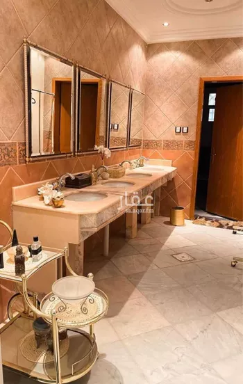 فيلا للبيع في شارع قرطاجة, حي شبرا, مدينة الرياض, منطقة الرياض صورة 4