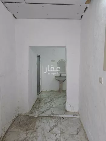 عمارة للبيع في شارع فهد العقيلي, حي العود, مدينة الرياض, منطقة الرياض صورة 3