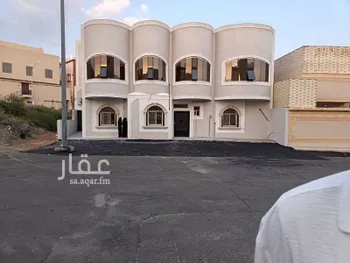 عمارة للبيع في شارع 40 البديع, حي البديع, مدينة ابها, منطقة عسير صورة 2
