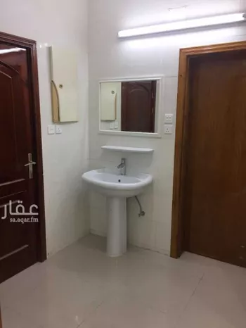 شقة للإيجار في شارع مصعب بن عمير ، حي الباهر ، الباحة ، منطقة الباحة