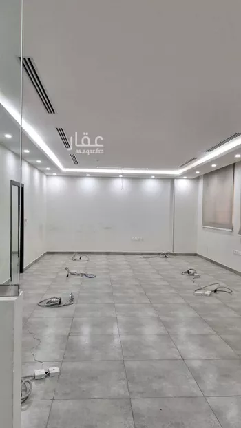 مكتب تجاري للإيجار في شارع صلاح الدين الايوبي الفرعي, حي الملك عبدالعزيز, مدينة الرياض, منطقة الرياض
