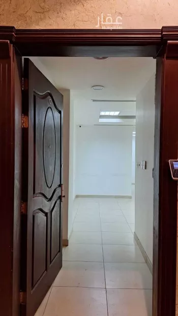 مكتب تجاري للإيجار في شارع صلاح الدين الايوبي الفرعي, حي الملك عبدالعزيز, مدينة الرياض, منطقة الرياض صورة 3