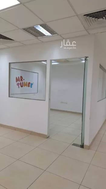 مكتب تجاري للإيجار في شارع صلاح الدين الايوبي الفرعي, حي الملك عبدالعزيز, مدينة الرياض, منطقة الرياض صورة 5