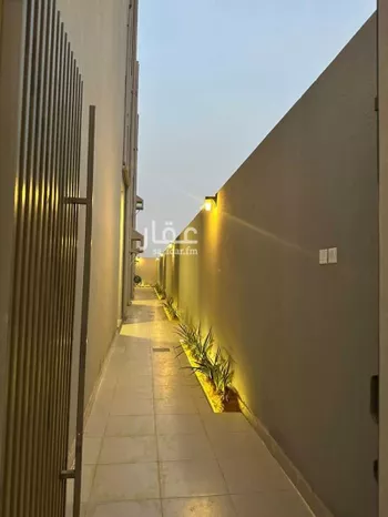 شقة للبيع في شارع شارع أبو بكر الصديق, حي السويس 1, مدينة جازان, منطقة جازان صورة 3