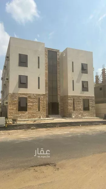 شقة للبيع في شارع ابو بكر الصديق, حي الزهور, مدينة صامطه, منطقة جازان