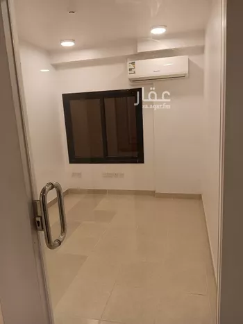 مكتب تجاري للإيجار في شارع ابراهيم الزجاج, حي الفاروق, مدينة الرياض, منطقة الرياض